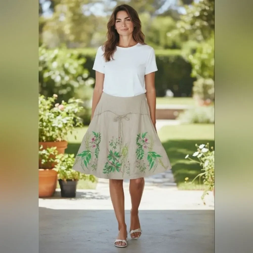 Saint Tropez West Midi to Tea Length Tropical Embroidered Skirt Size 8